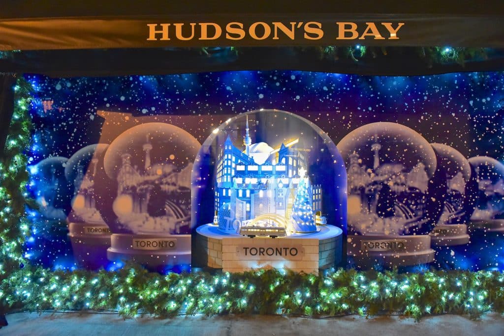 Kerstetalage bij Hudson's Bay