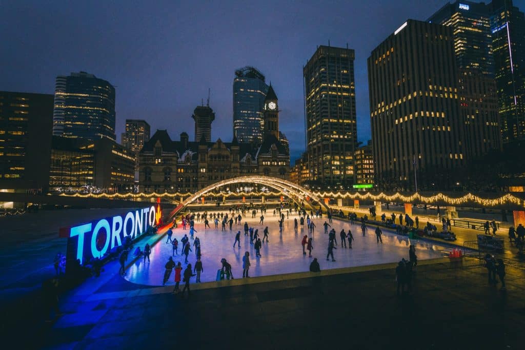 Schaatsen aan de Harbourfront in Toronto