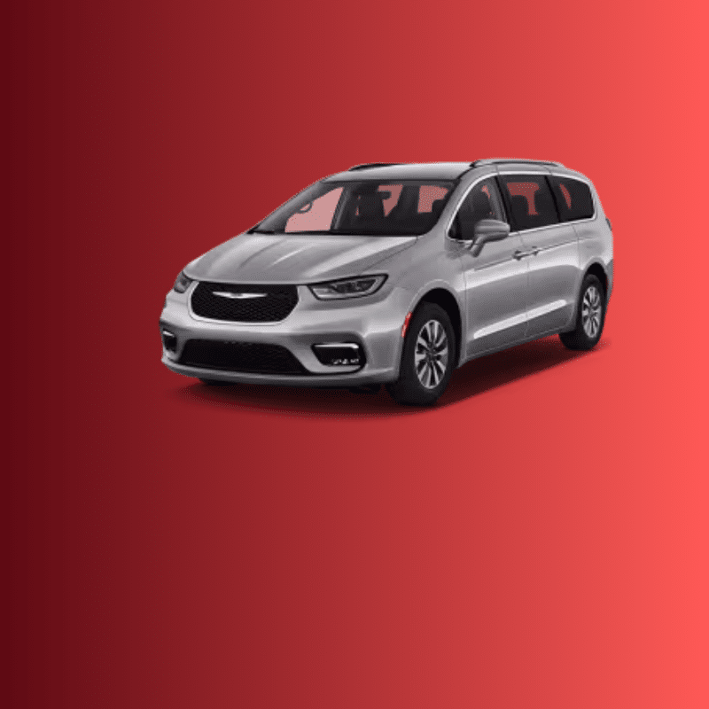 Zilveren 7-passenger minivan vanaf de voorkant