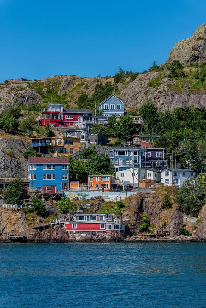 Kleurrijke huizen in Saint John’s aan de kust van Newfoundland