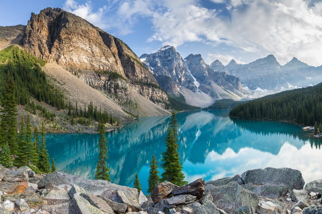Moraine Lake in Banff National Park in Alberta