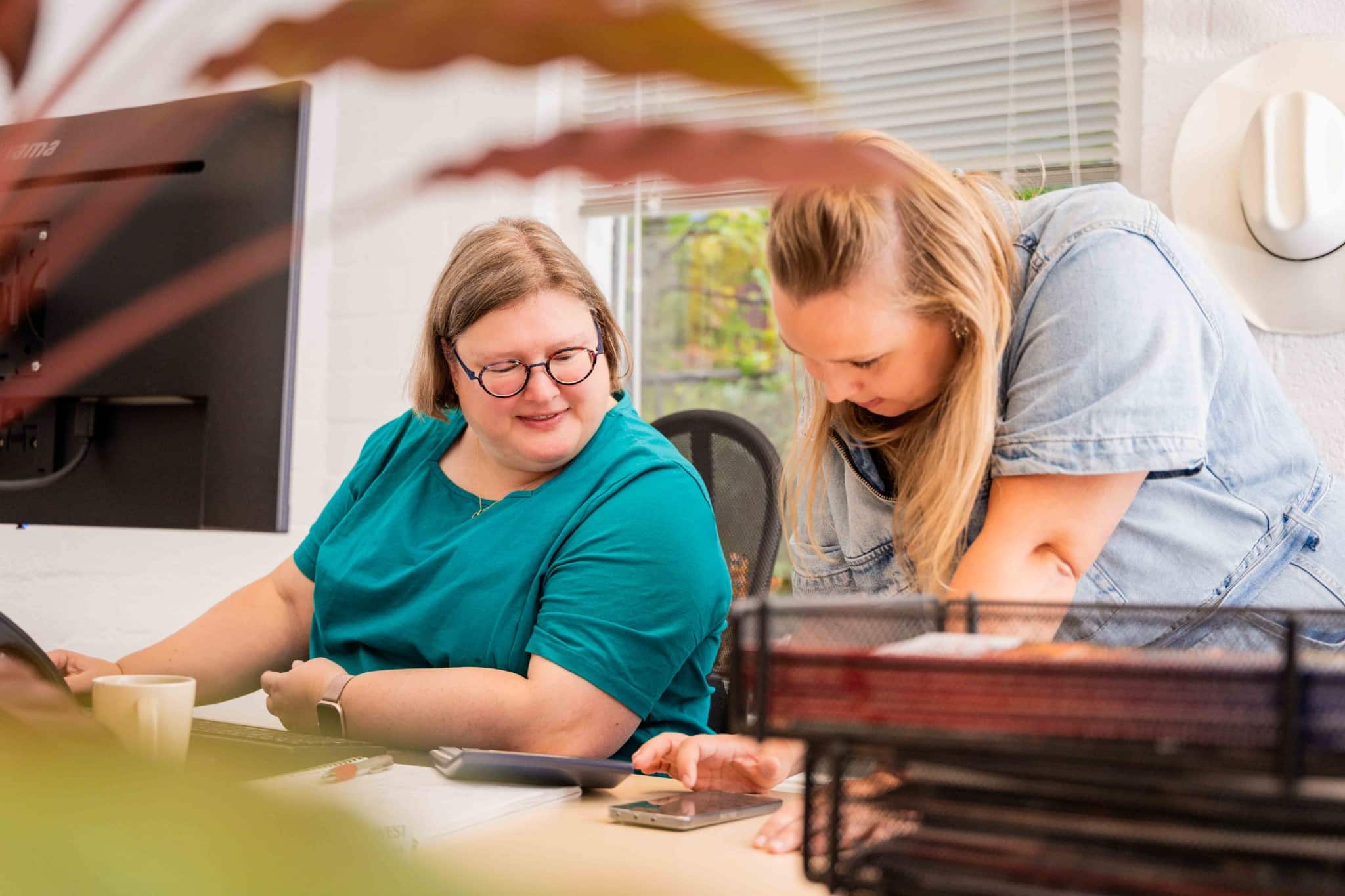 Medewerkers UStravel.nl werken reisvoorstel uit