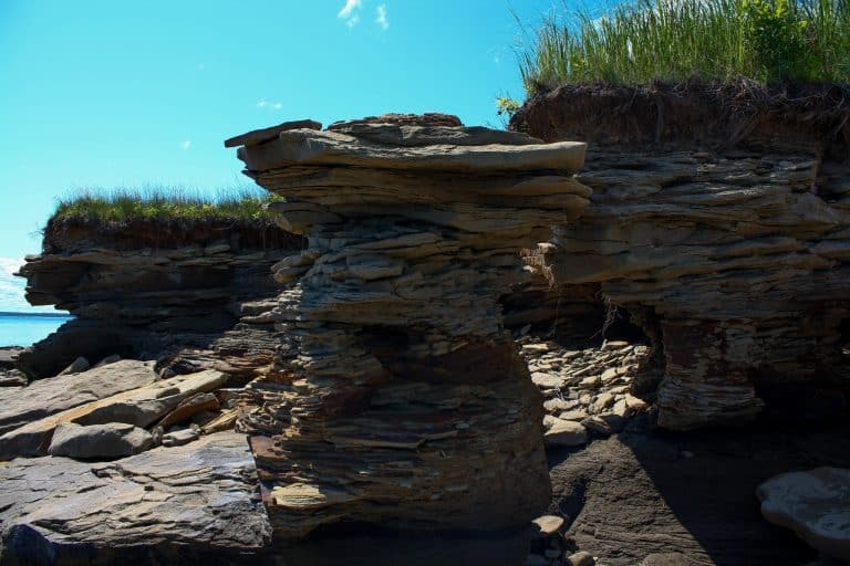 Atlantisch Canada NB Shediac kustrotsen aan zee