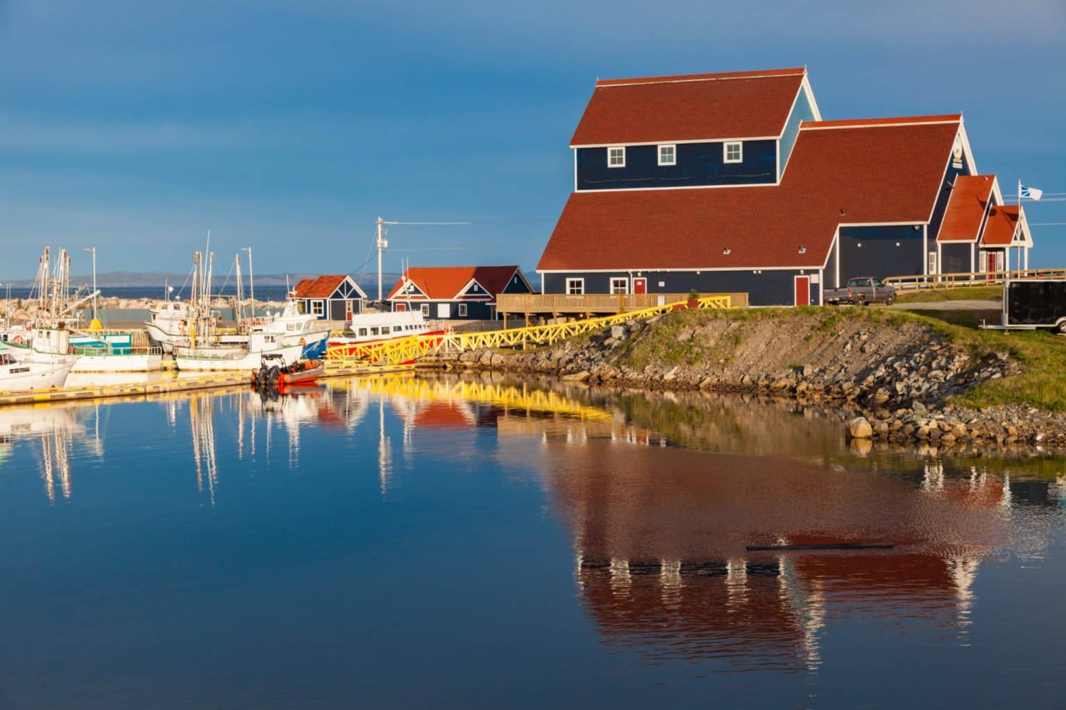 Atlantisch Canada NL Bonavista vissershaven met houten gebouwen