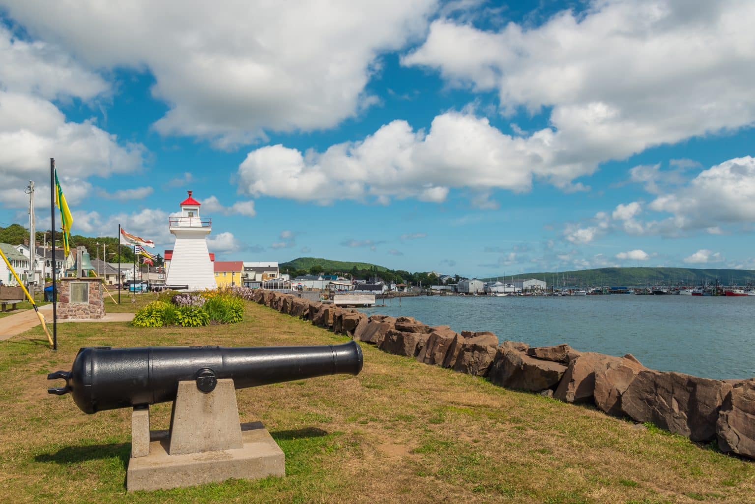 Vuurtoren en haven van Digby in Nova Scotia