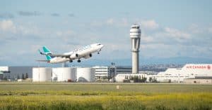 Vliegtuig vertrekt van Calgary International Airport in Alberta