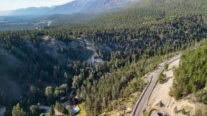 Berglandschap bij Radium Hot Springs in de Canadese Rockies