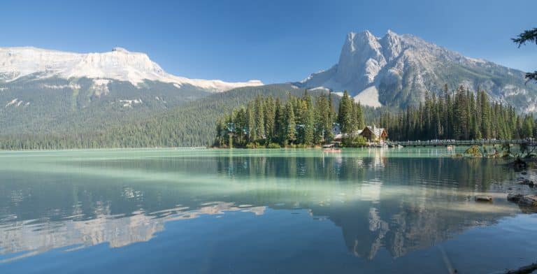 West Canada BC Emerald Lake meer met bergen
