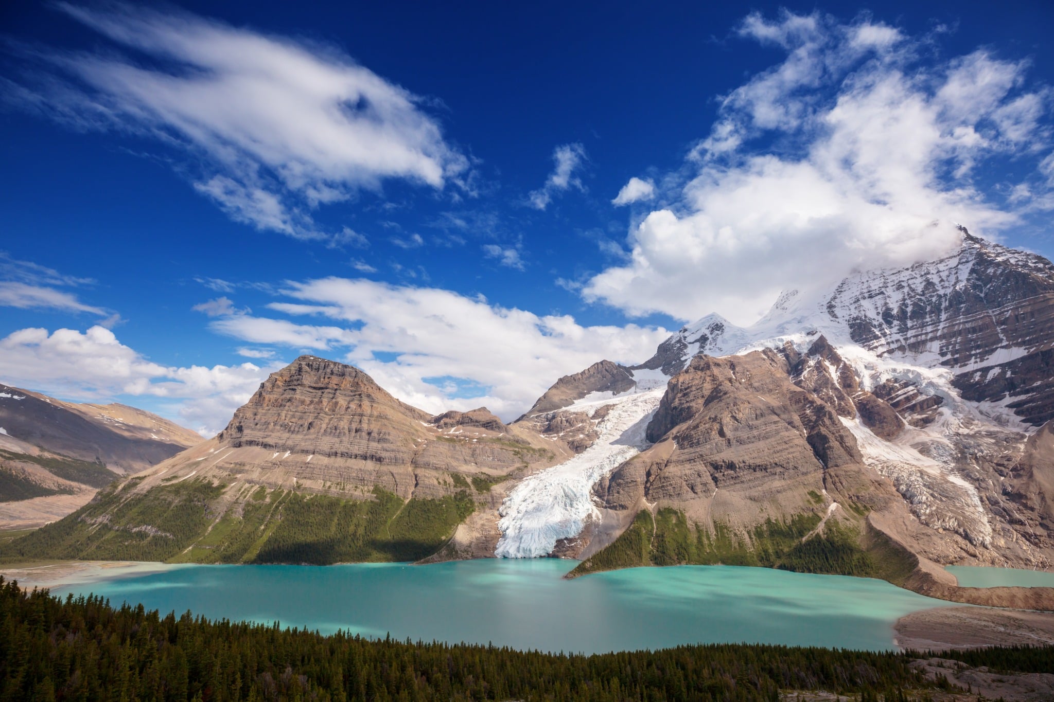 West Canada BC Mount Robson Provincial Park Bergmeer met gletsjer en bergen