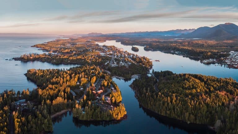 West Canada BC Ucluelet luchtfoto kustlijn en bossen