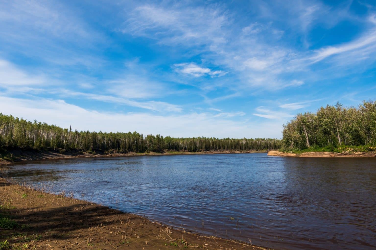Yukon Noord Canada NT Hay River brede rivier met bocht