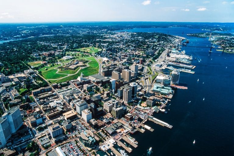 Atlantisch Canada NS Halifax luchtfoto haven en stad
