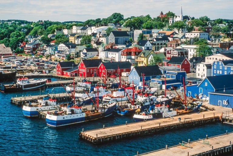 Atlantisch Canada NS Lunenburg haven met vissersboten