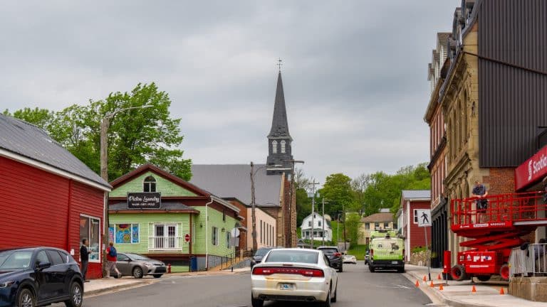 Atlantisch Canada NS Pictou hoofdstraat met kerk