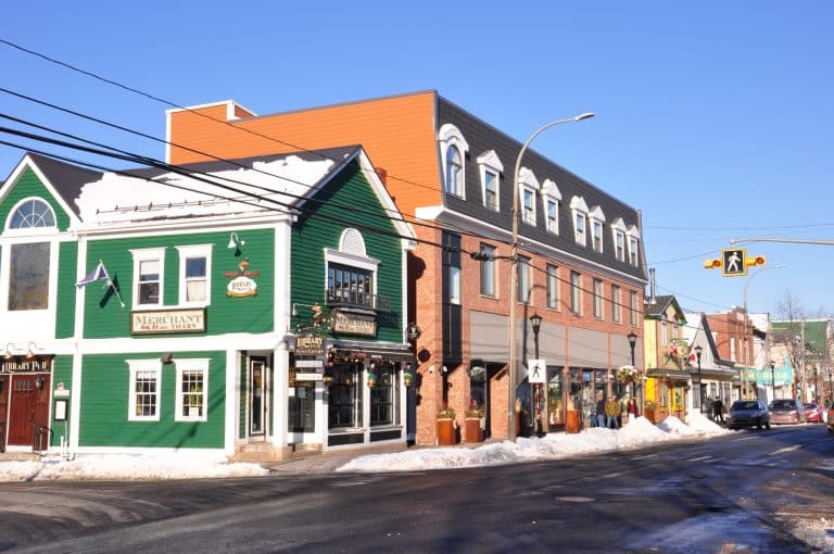 Atlantisch Canada NS Wolfville Main Street winkels winter