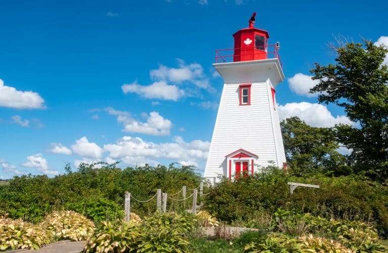 Atlantisch Canada PEI Victoria by the Sea witte vuurtoren met rode top