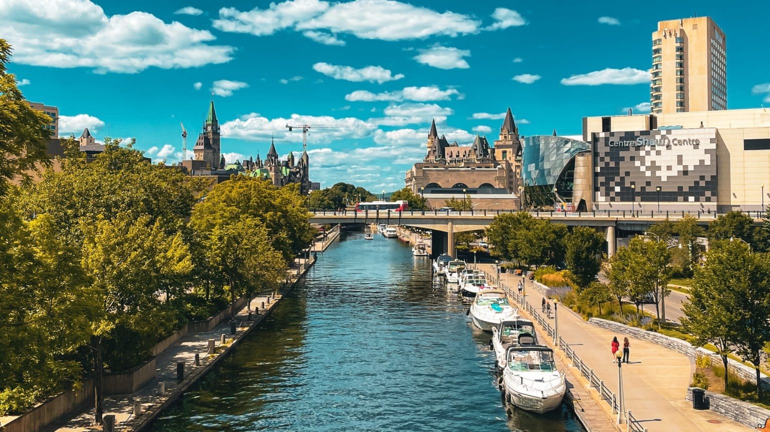 Oost Canada ON Ottawa Rideau Canal en skyline