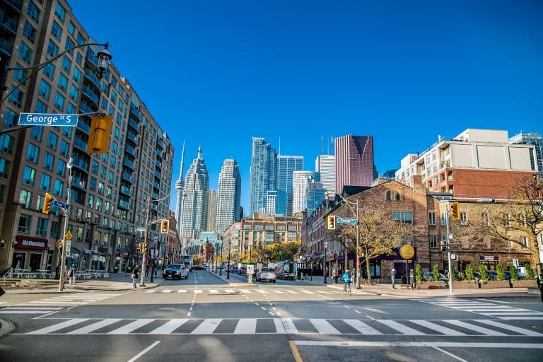 Oost Canada ON Toronto George Street met skyline