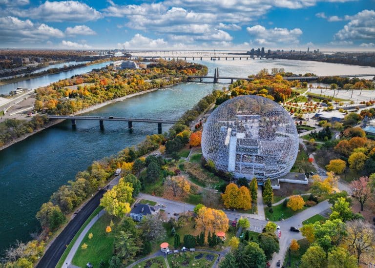 Oost Canada QC Montreal Biosphere en St Lawrence rivier