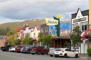 Yukon YT Whitehorse downtown winkelstraat met gevels