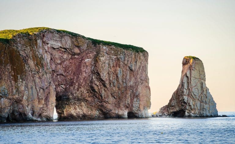 Rocher Percé rotsformatie bij Percé, Québec